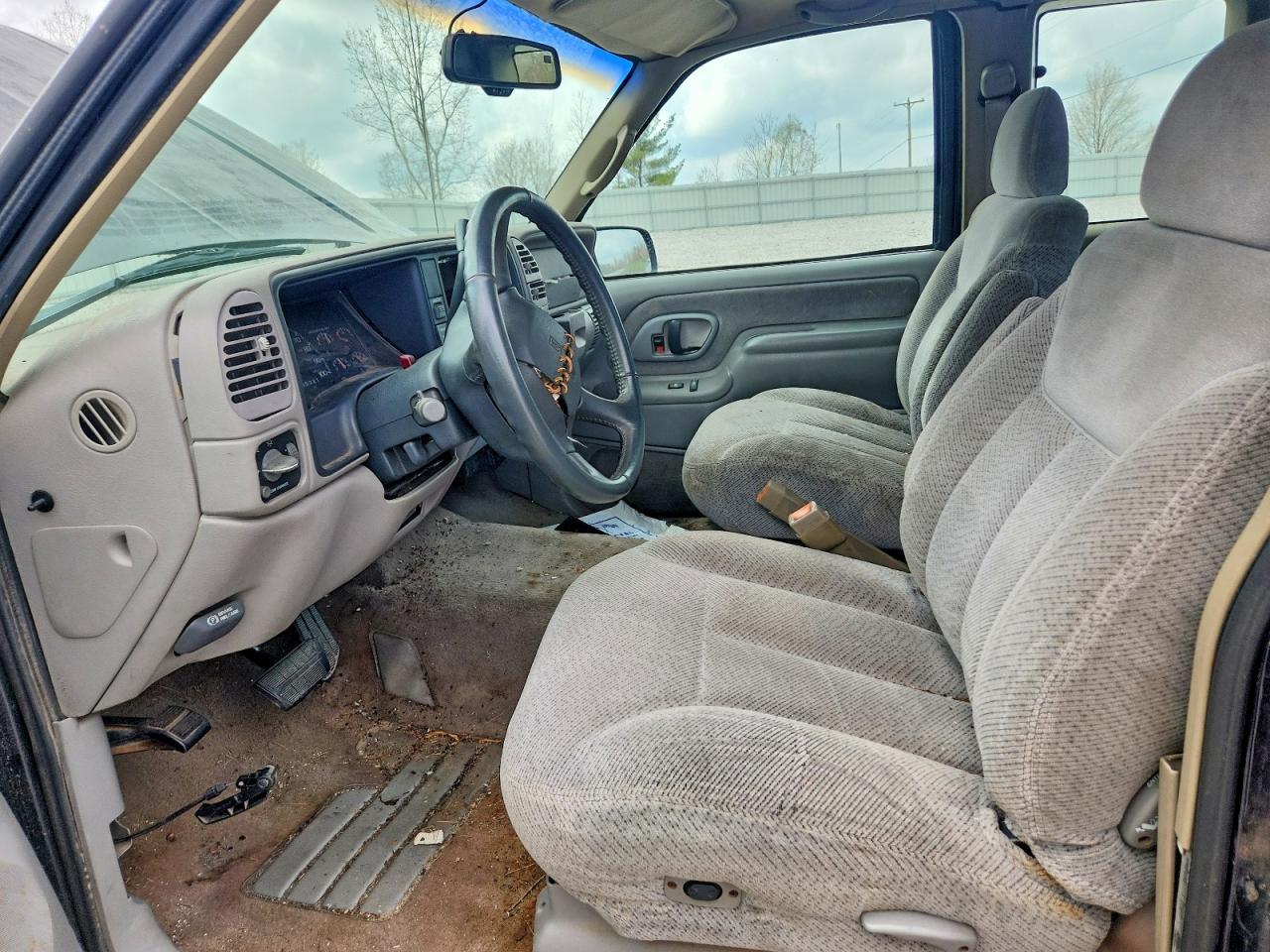 1998 GMC Sierra K1500 - Image 7