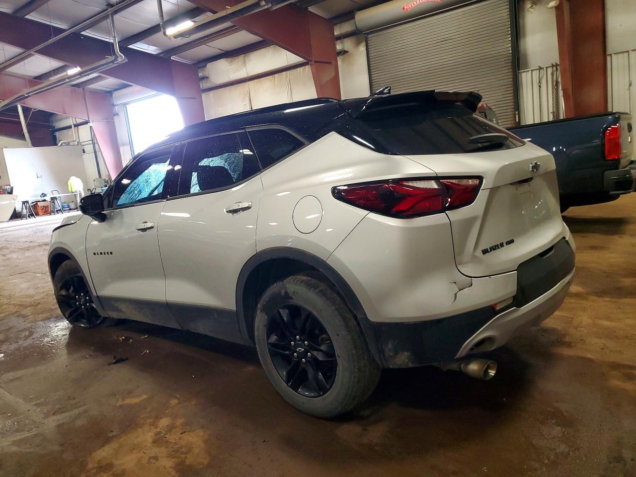 2022 Chevrolet Blazer 3Lt - Фото 2