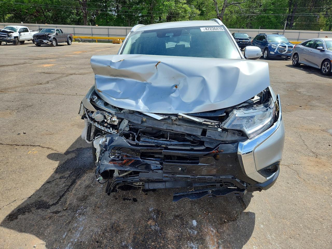 2020 Mitsubishi Outlander Se - Фото 5