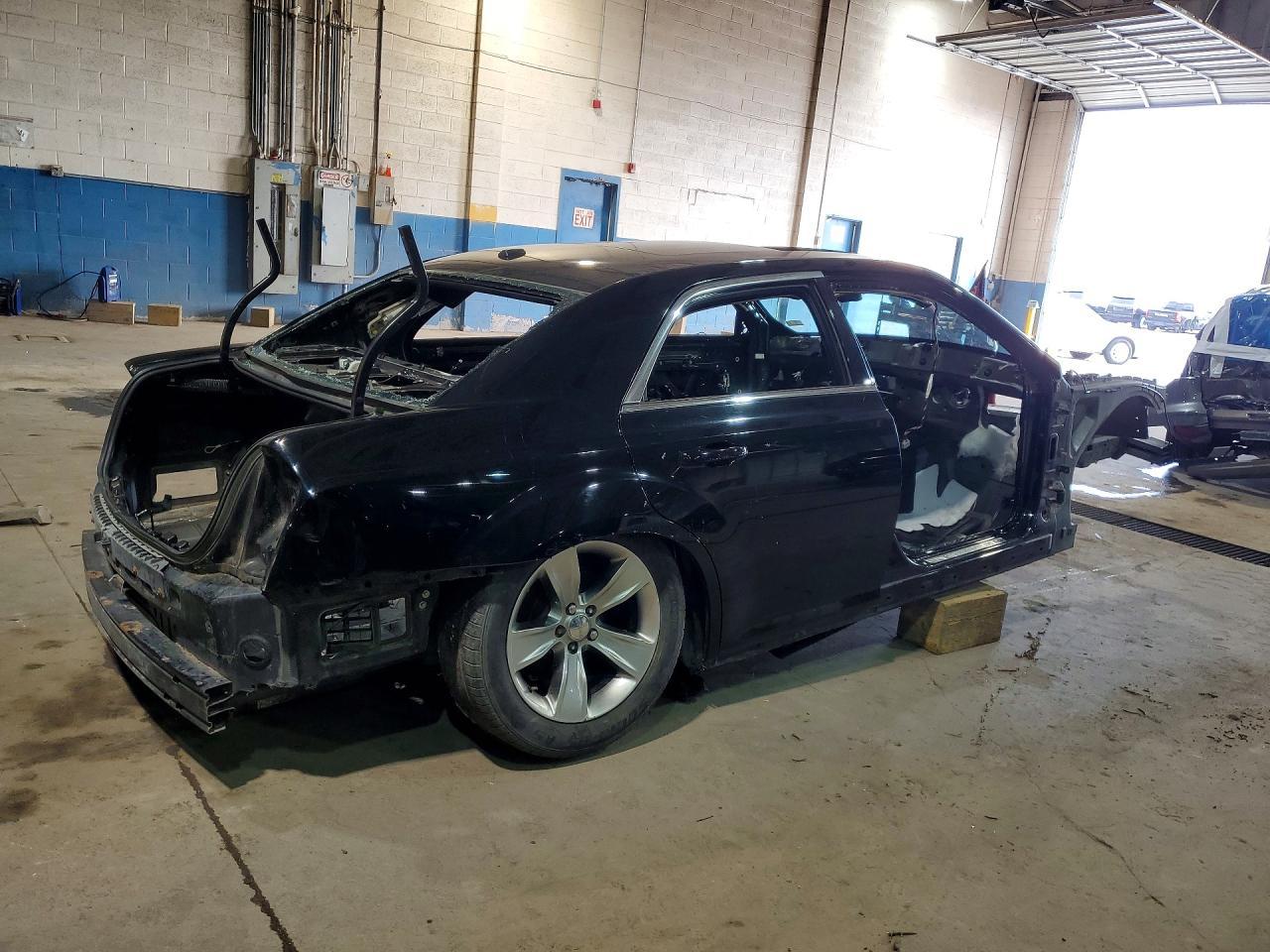 2012 Chrysler 300 Srt-8 - Фото 3