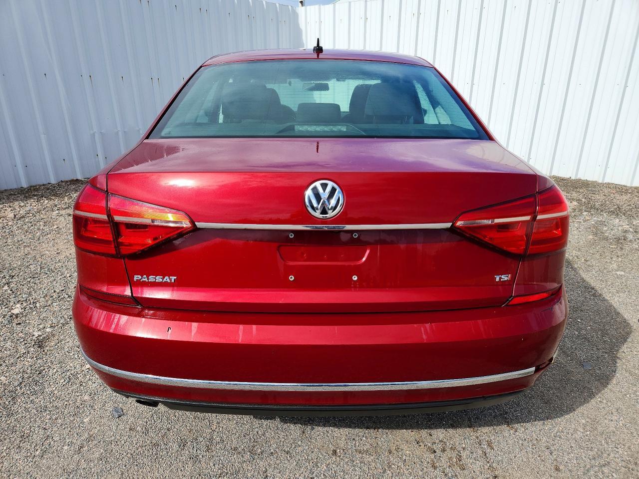 2016 Volkswagen Passat S - Фото 6