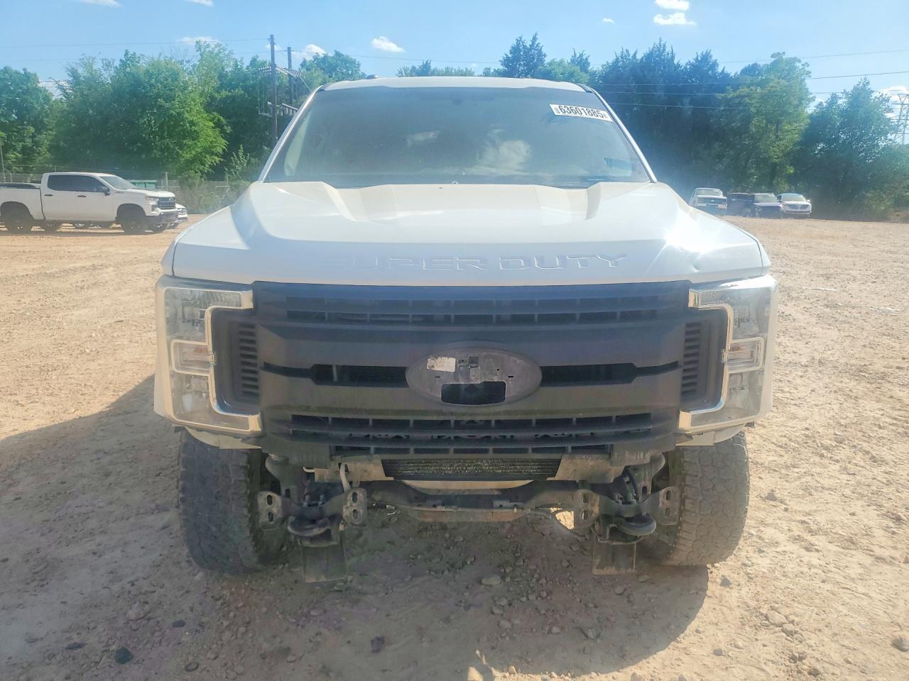 2019 Ford F350 Super Duty - Image 5