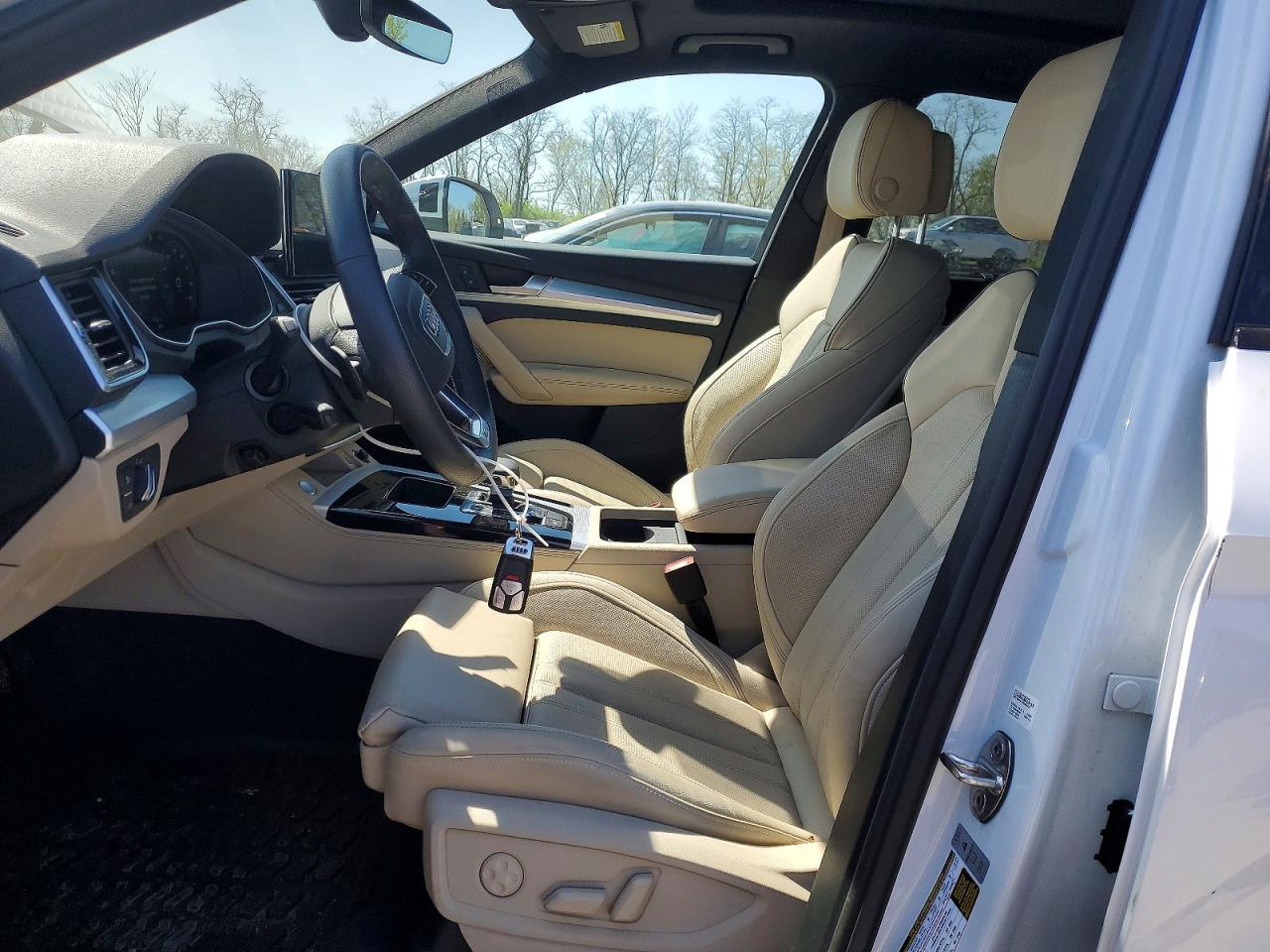 2024 Audi Q5 Premium Plus 45 - Image 7