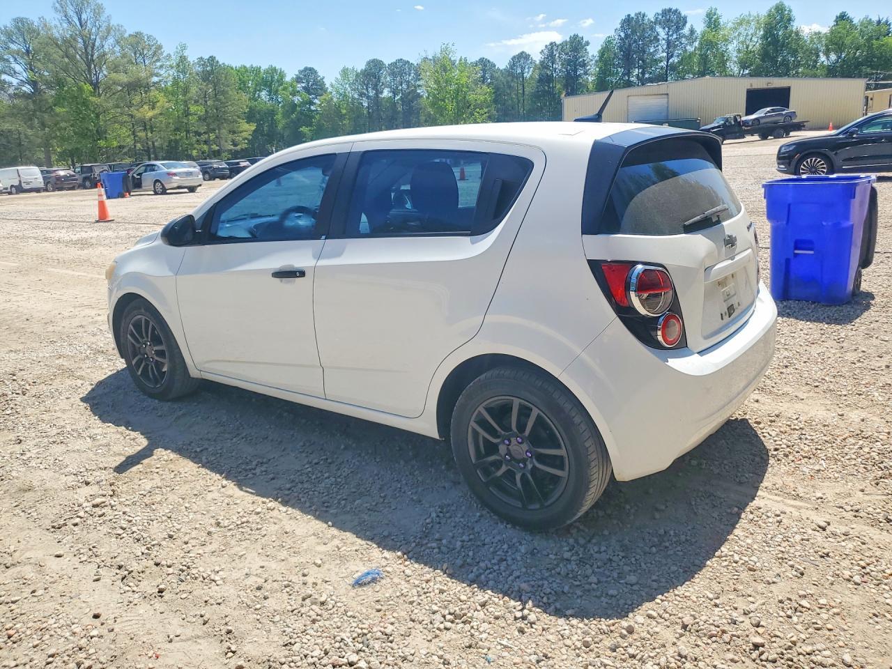 2012 Chevrolet Sonic Lt - Фото 2