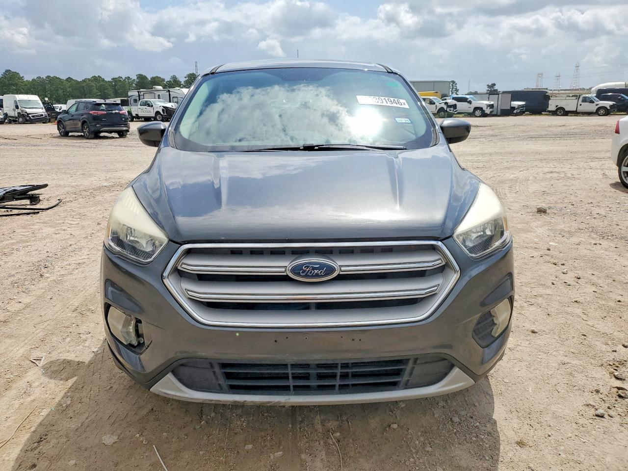 2019 Ford Escape Se - Фото 5