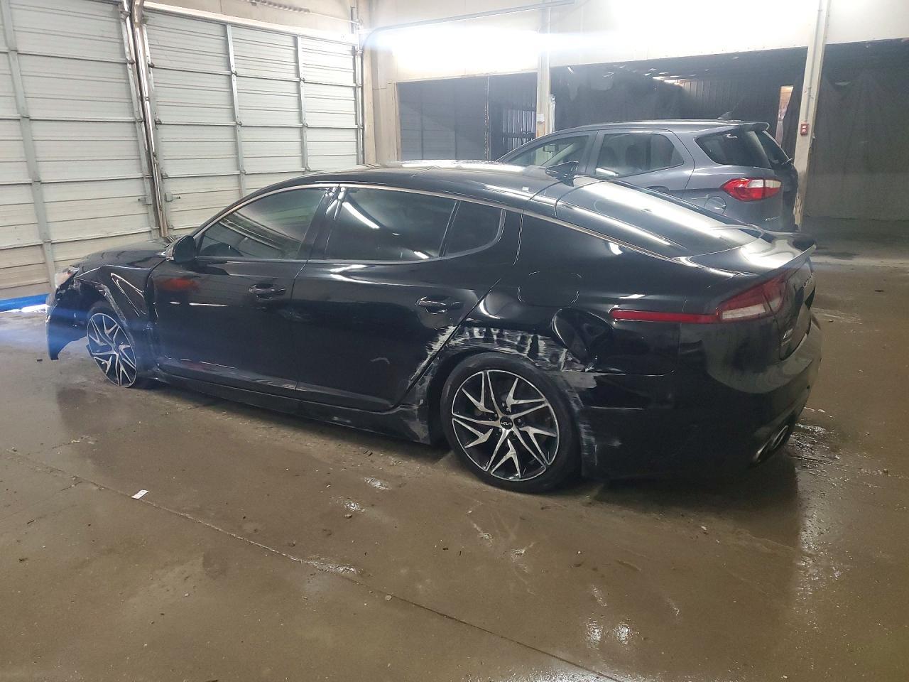 2022 Kia Stinger Gt-Line - Фото 2