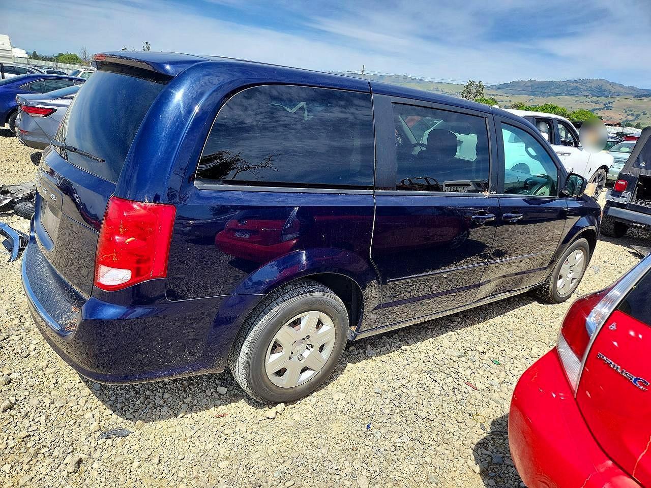 2012 Dodge Grand Caravan Se - Image 3