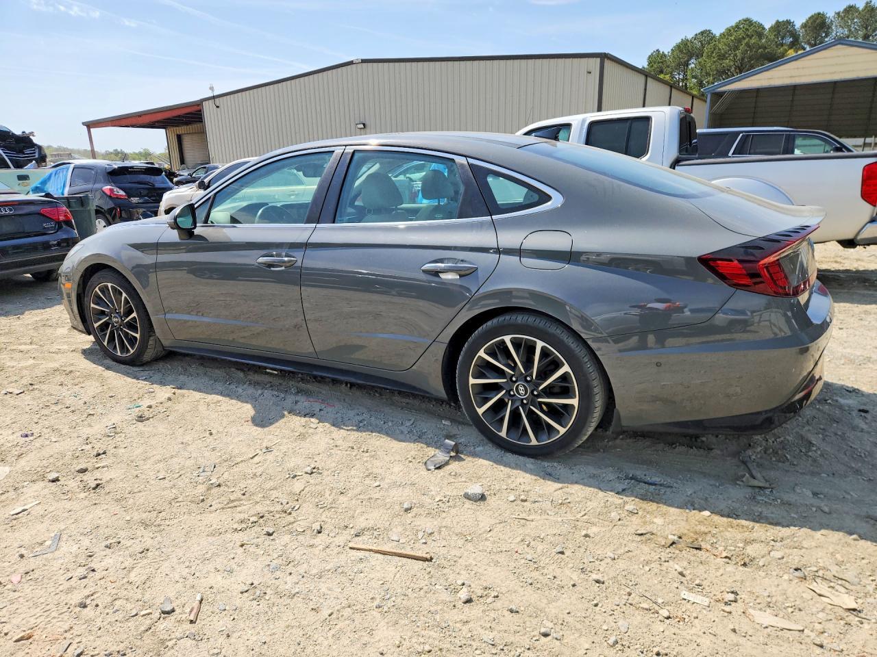 2020 Hyundai Sonata Limited - Image 2