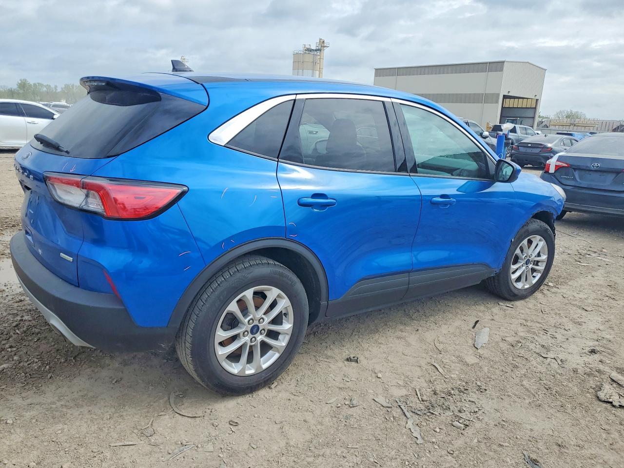 2020 Ford Escape Se - Фото 3