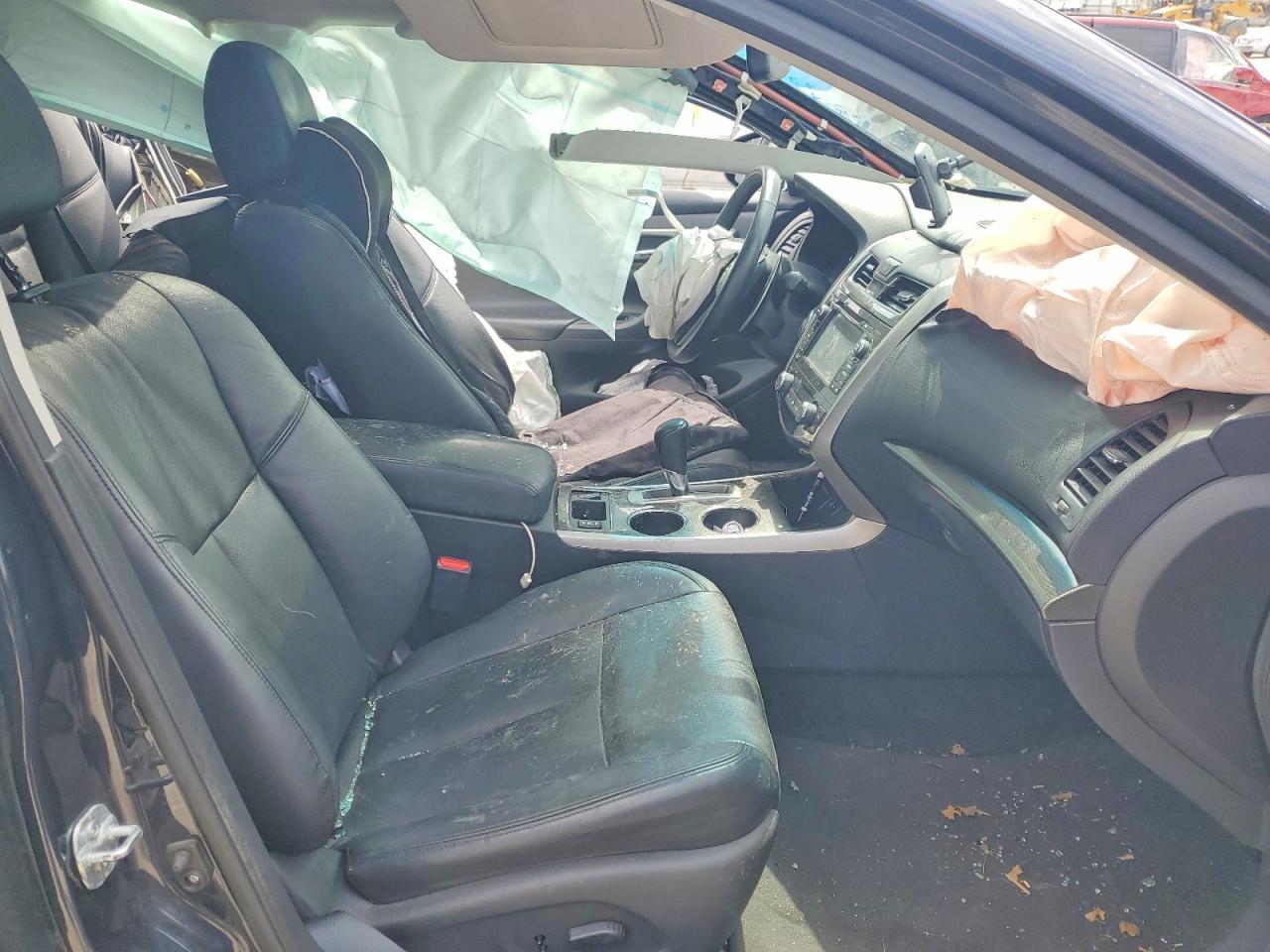 2015 Nissan Altima - Фото 7