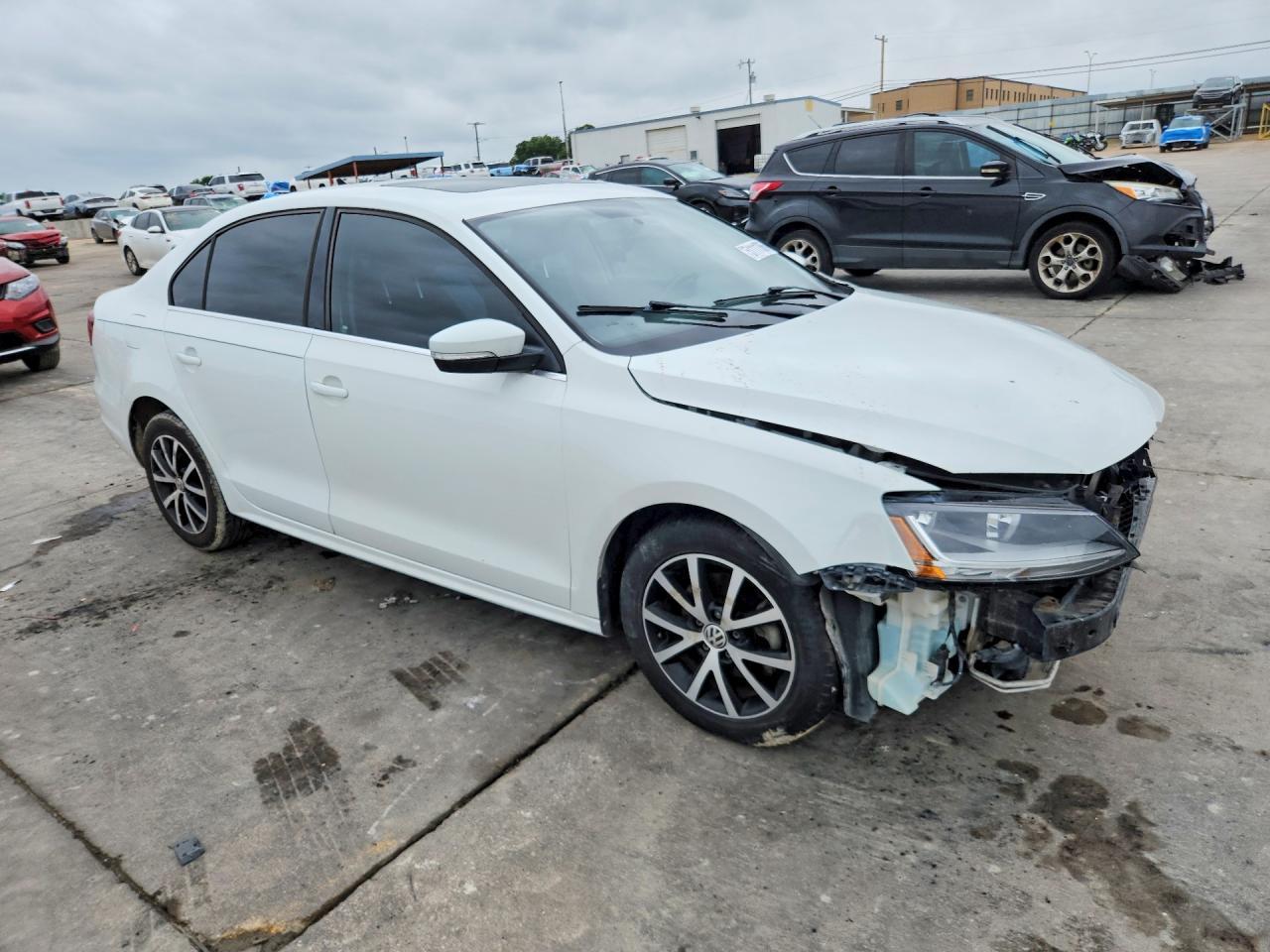 2017 Volkswagen Jetta Se - Фото 4