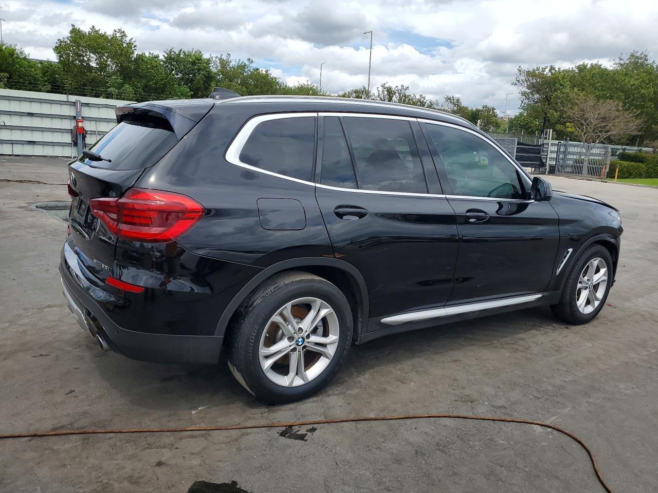 2021 BMW X3 Sdrive30I - Фото 3