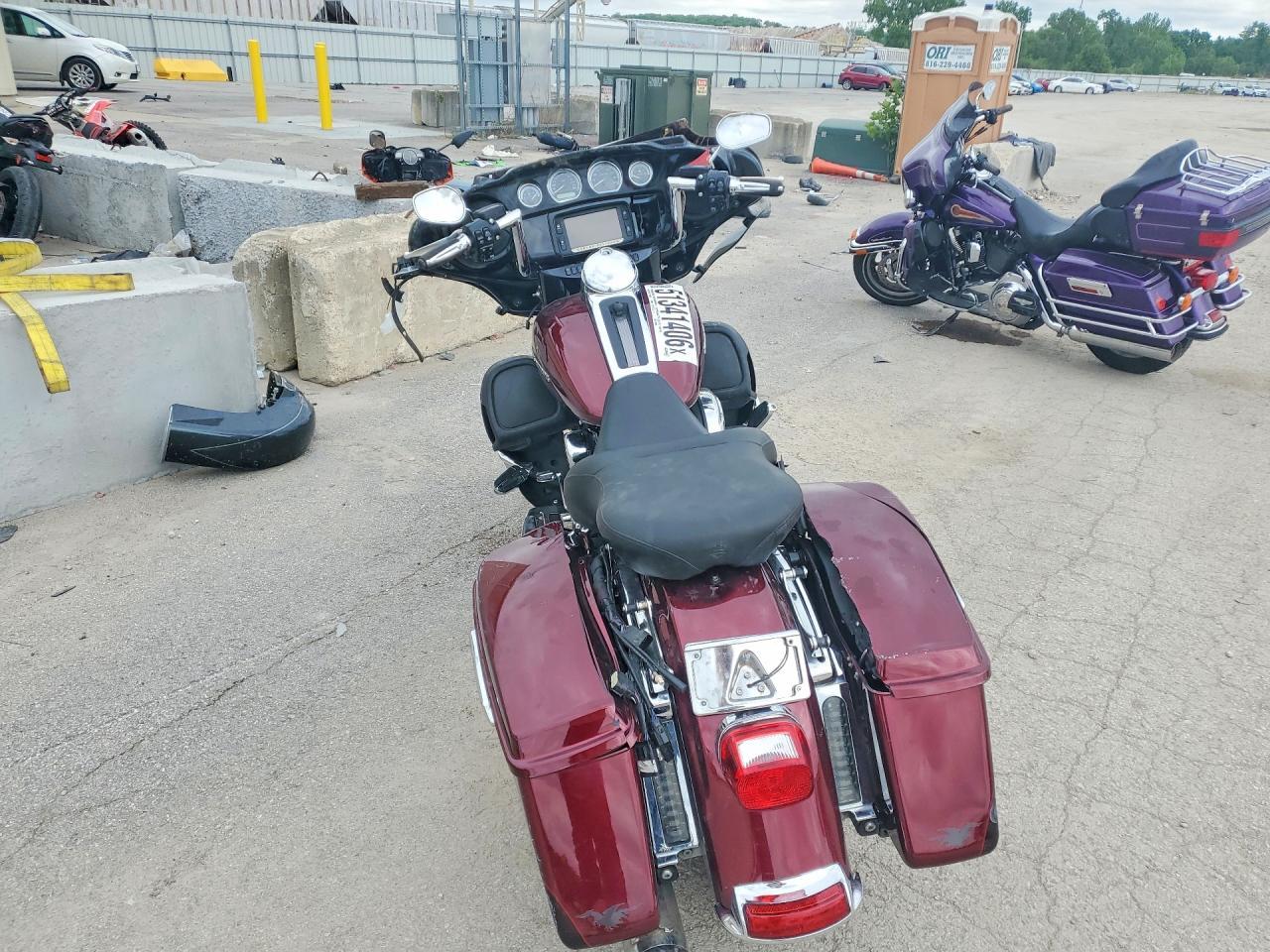 2014 Harley-Davidson Flhtk Electra Glide Ultra Limited - Image 4