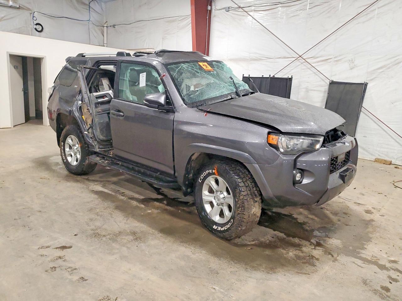 2022 Toyota 4Runner Sr5 Premium - Фото 4