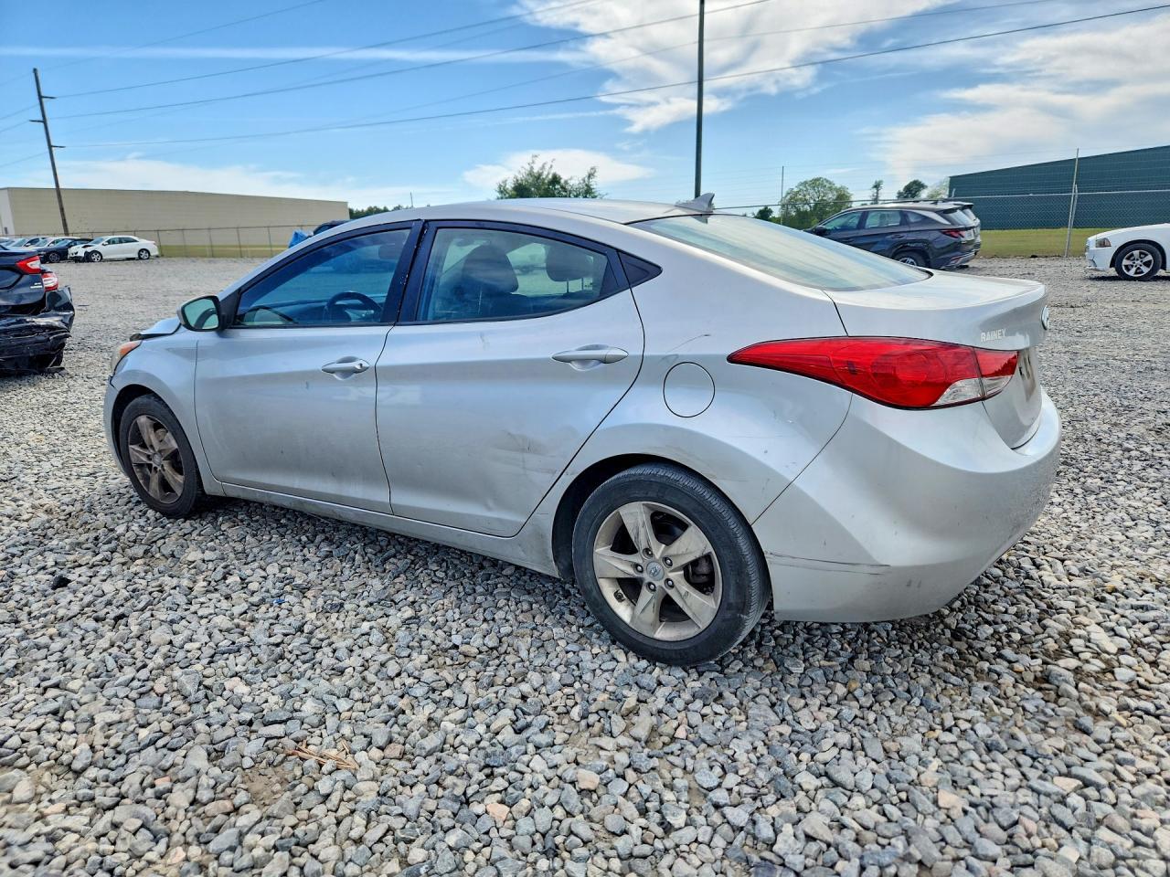 2012 Hyundai Elantra Gls - Image 2