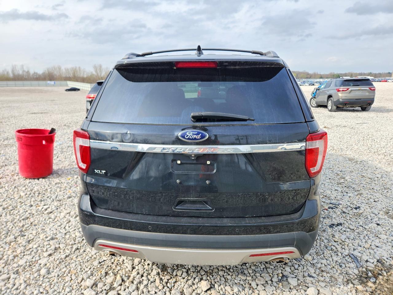 2016 Ford Explorer Xlt - Image 6