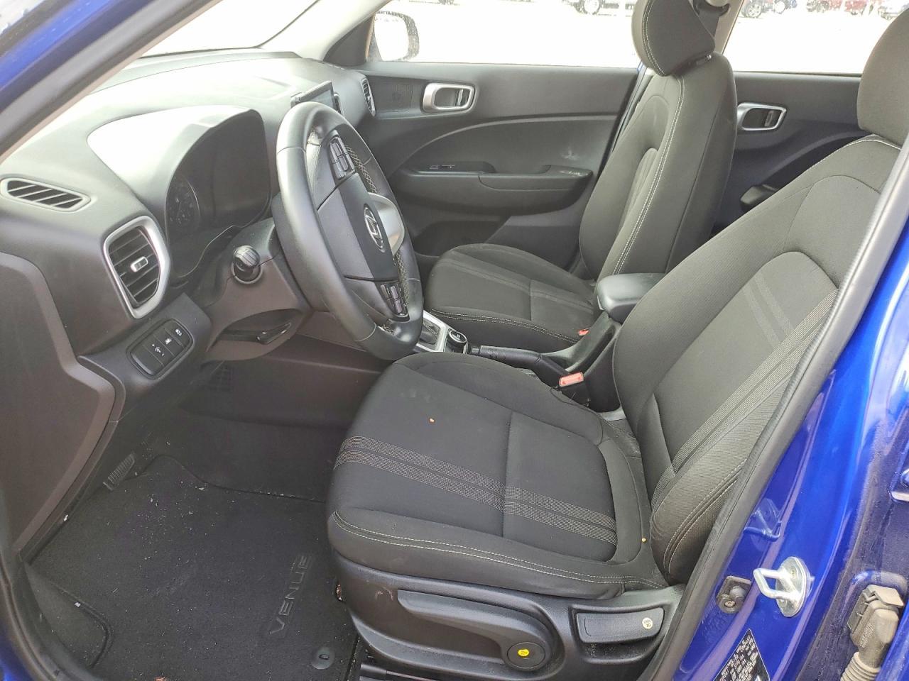 2021 Hyundai Venue Sel - Image 7