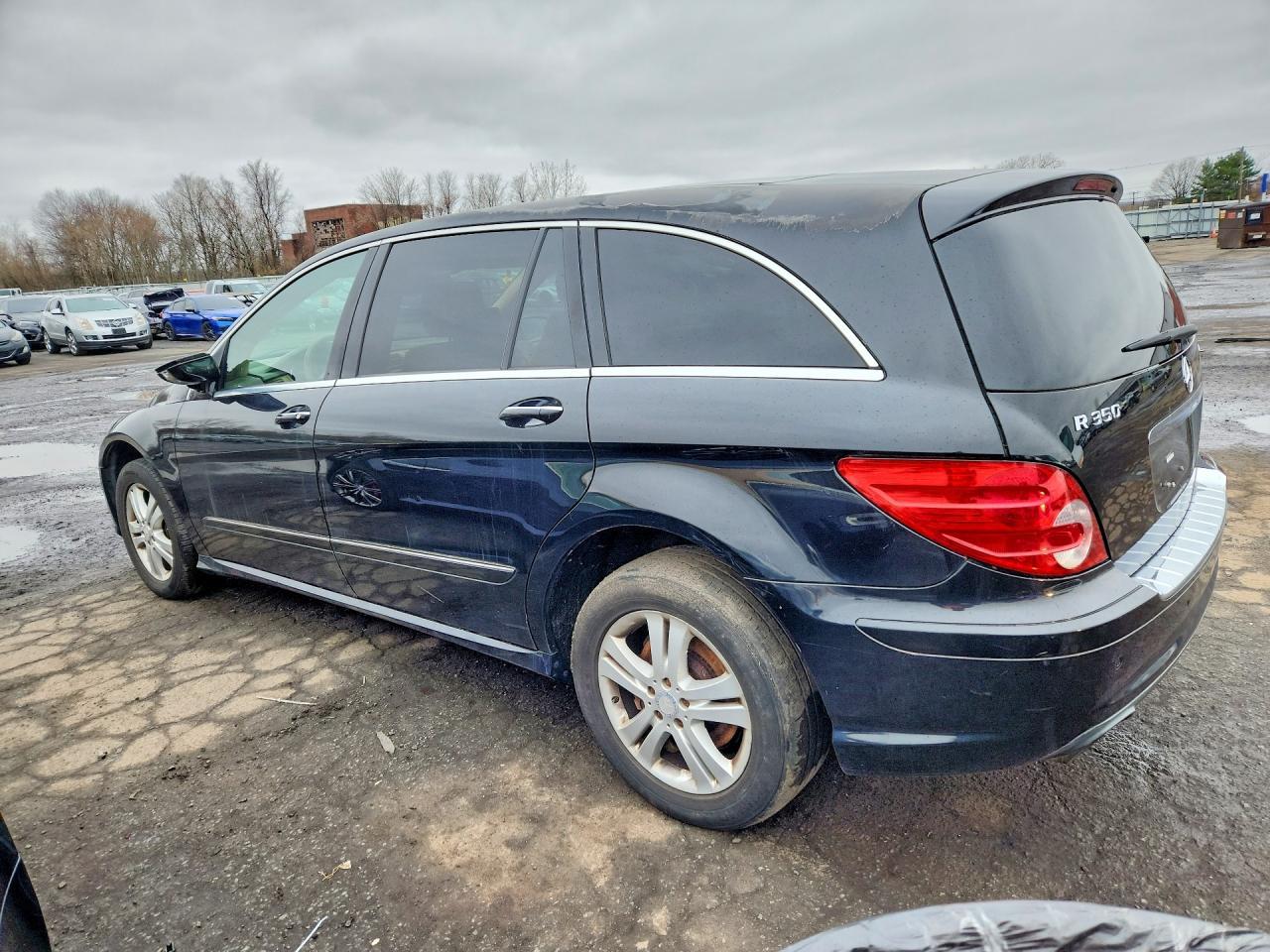 2009 Mercedes-Benz R 350 4Matic - Фото 2