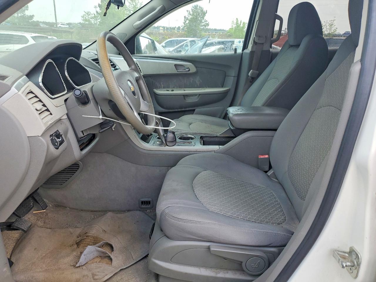 2011 Chevrolet Traverse Ls - Image 7