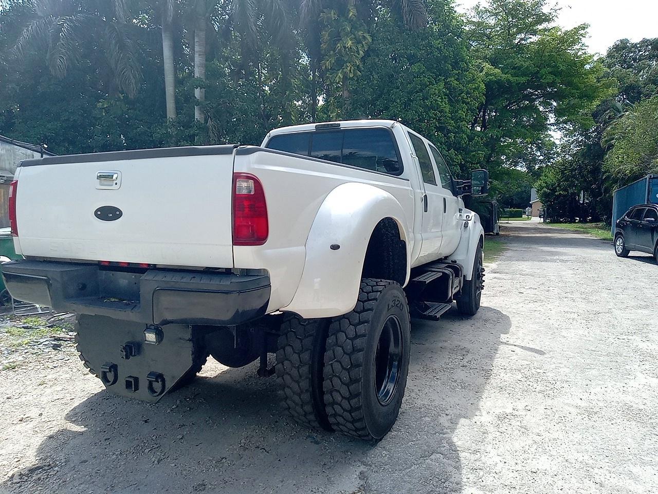 2001 Ford F650 Super Duty Truck Chassis Truck Cab And Chassis - Фото 4