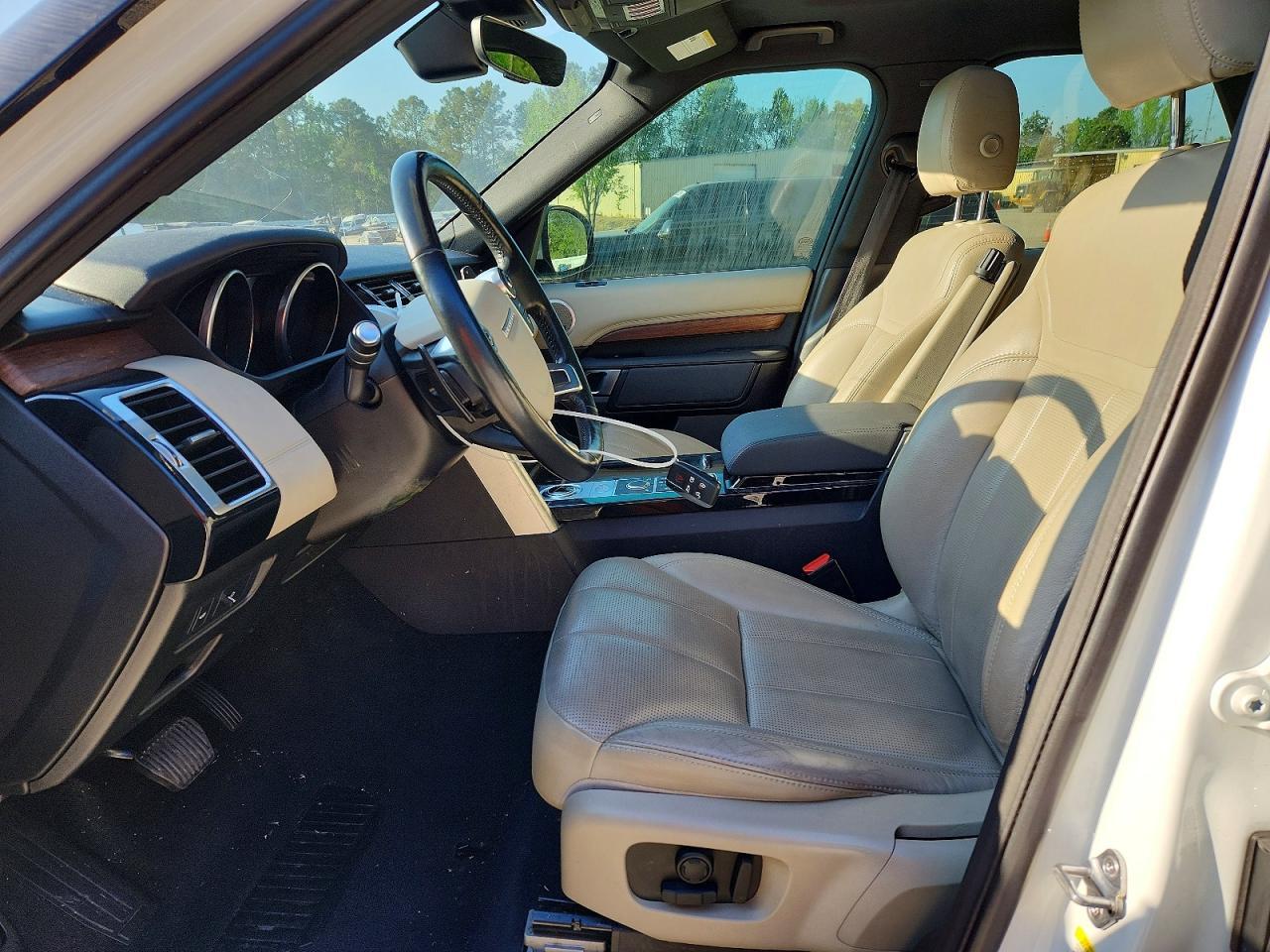2017 Land Rover Discovery Hse - Фото 7