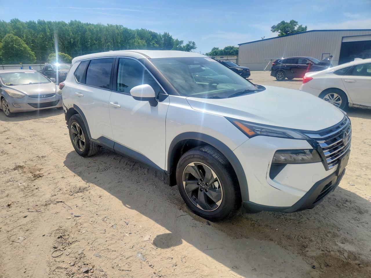 2025 Nissan Rogue Sv - Фото 4
