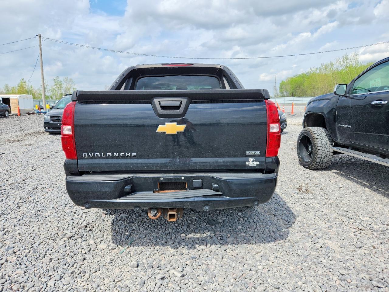2007 Chevrolet Avalanche K1500 - Image 6