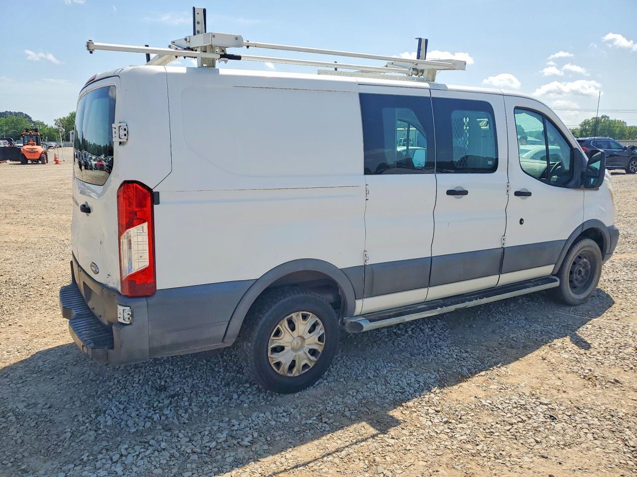 2015 Ford Transit T-250 - Image 3