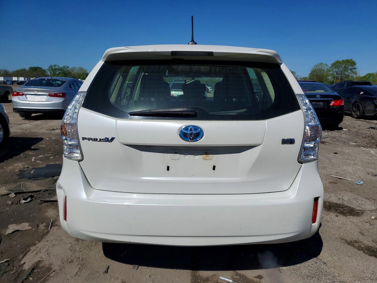 2014 Toyota Prius V Three - Фото 6