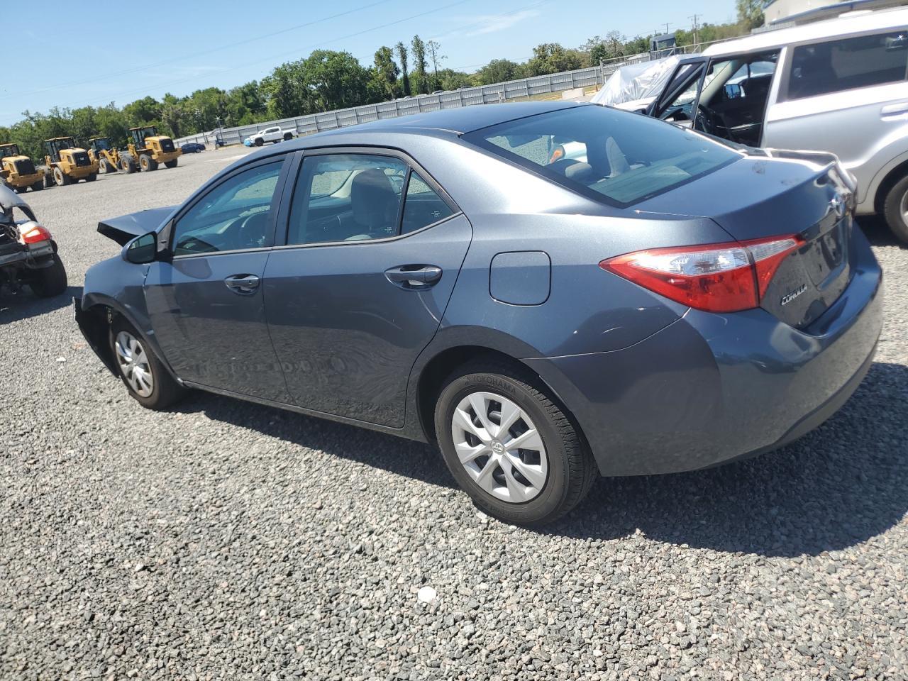 2015 Toyota Corolla L - Фото 2