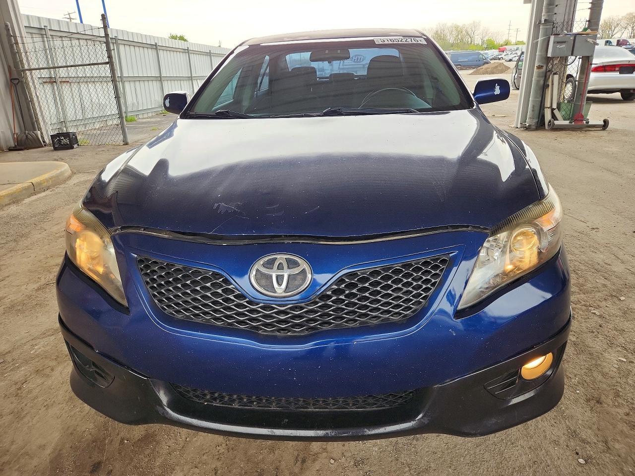 2011 Toyota Camry Base - Фото 5