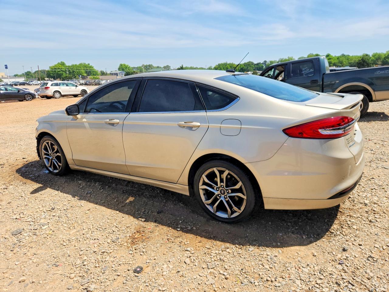 2017 Ford Fusion Se - Фото 2