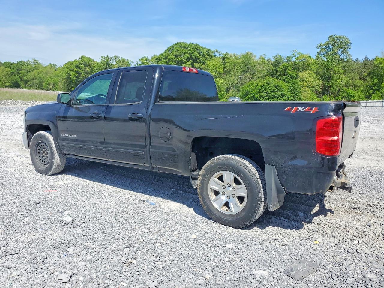 2018 Chevrolet Silverado K1500 Lt - Image 2