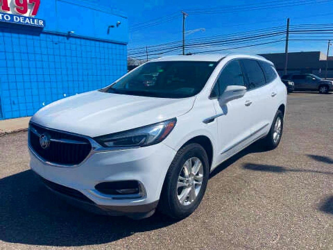 2021 Buick Enclave Essence - Image 2