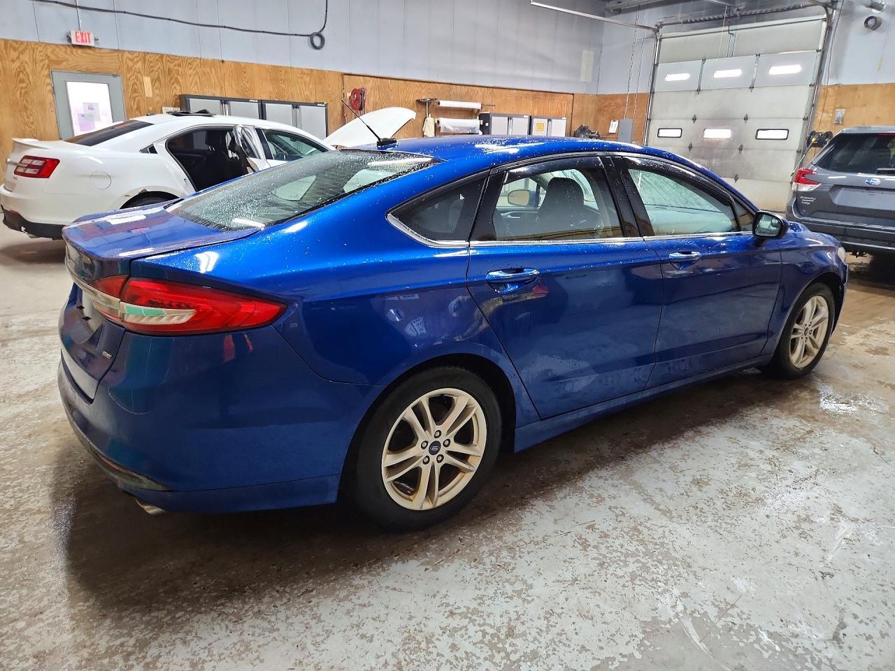 2018 Ford Fusion Se - Фото 3
