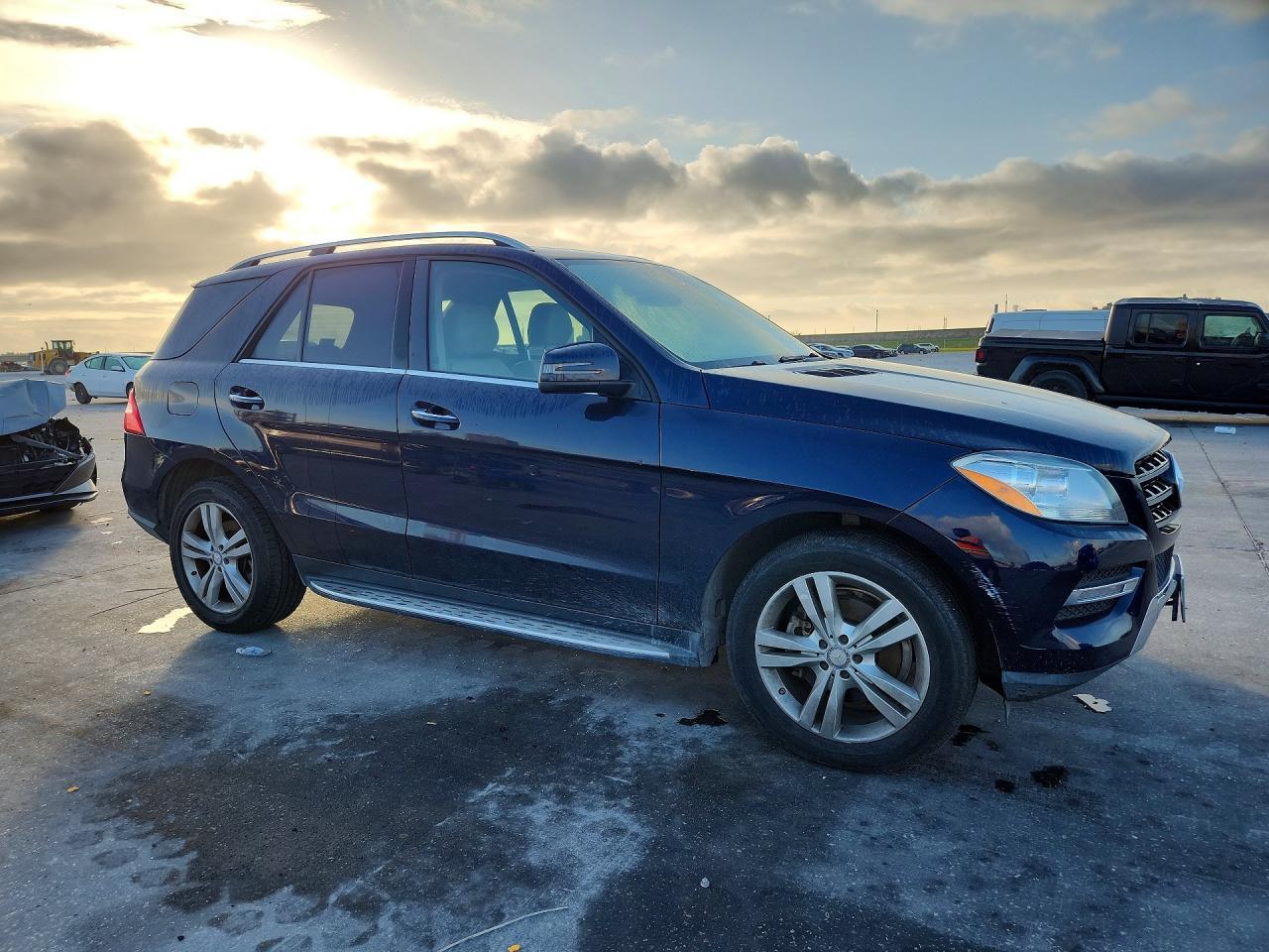 2013 Mercedes-Benz Ml 350 Bluetec - Image 4