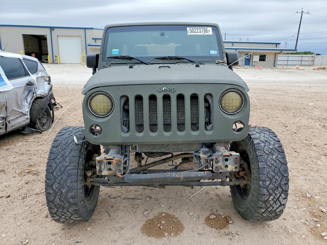 2015 Jeep Wrangler Unlimited Rubicon - Image 5