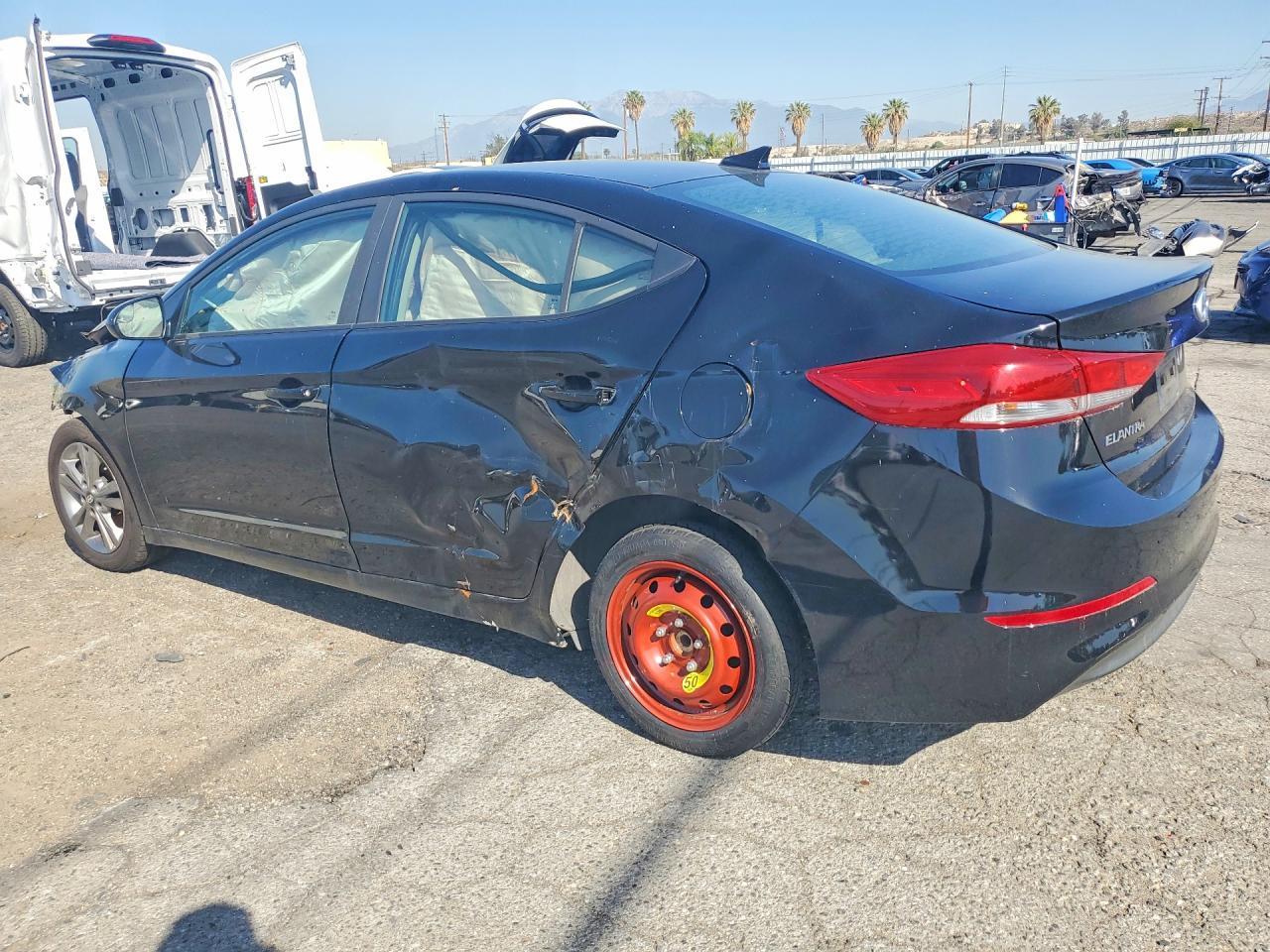 2017 Hyundai Elantra Se - Image 2