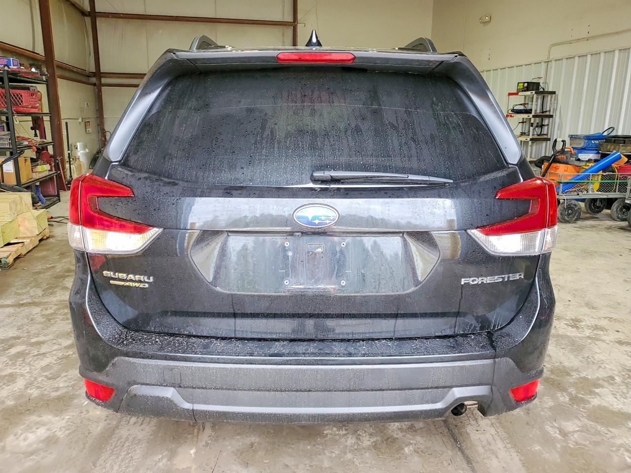 2021 Subaru Forester Premium - Image 6