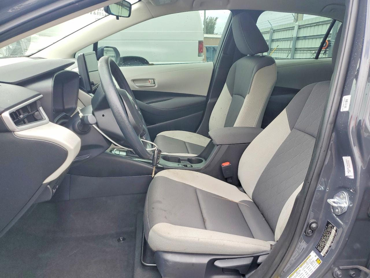 2025 Toyota Corolla Le - Image 7