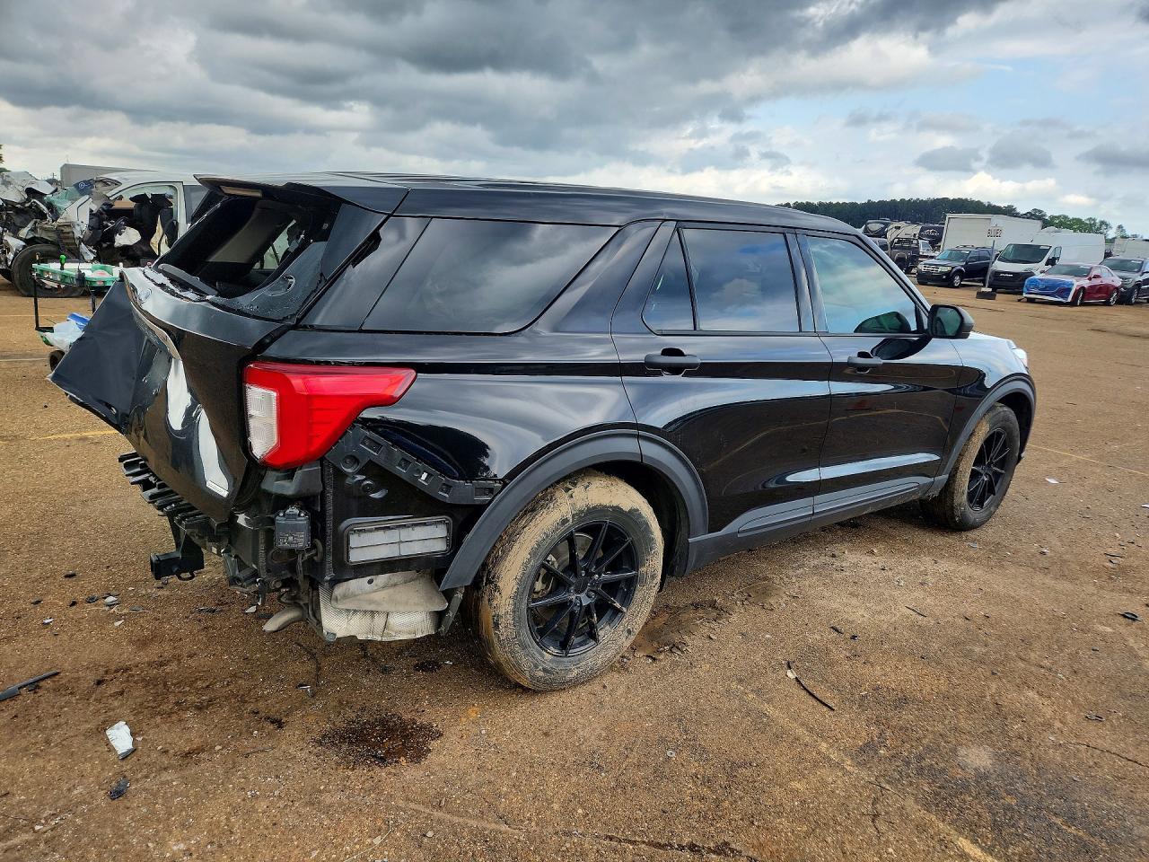 2020 Ford Explorer - Image 3