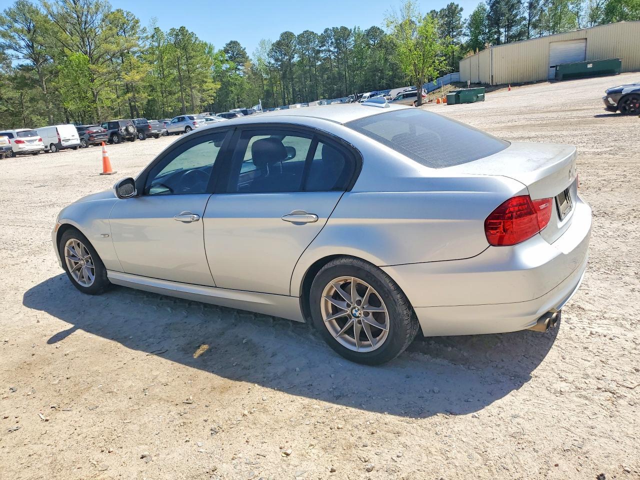 2010 BMW 328 I - Фото 2