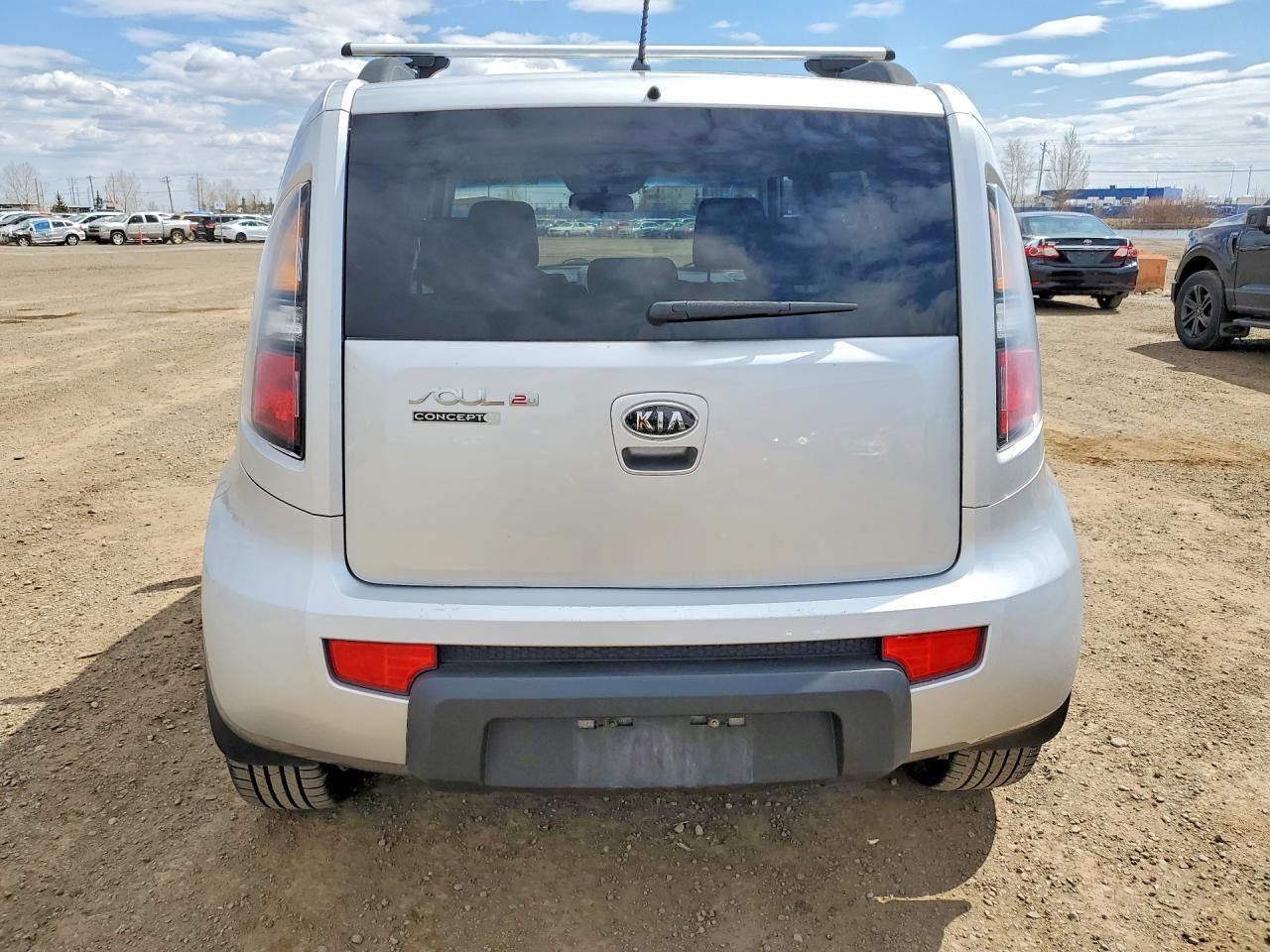 2010 Kia Soul + - Фото 6