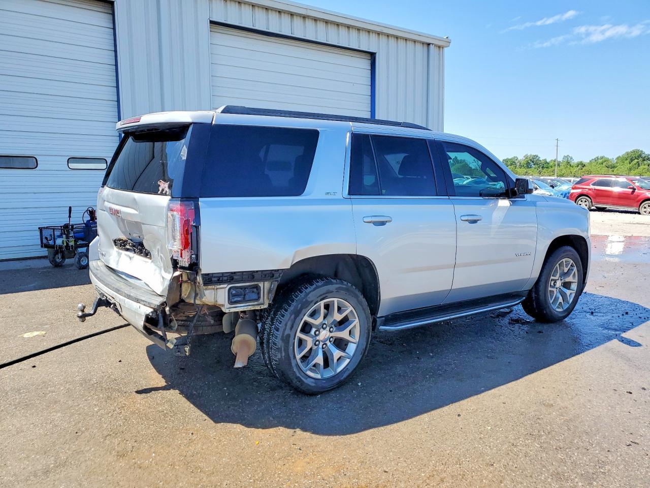 2020 GMC Yukon Slt - Фото 3