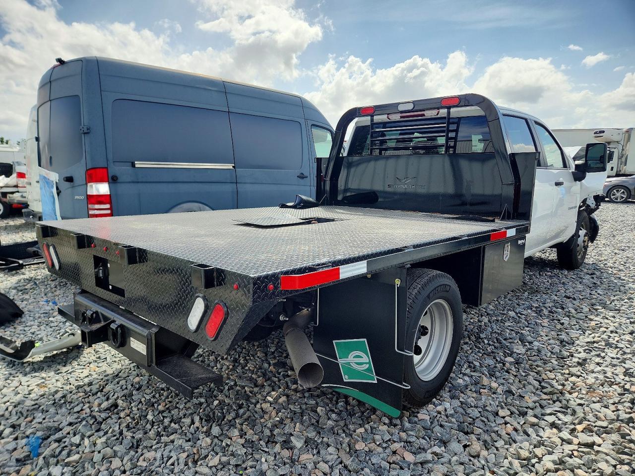 2025 Chevrolet Silverado Hd Flatbed Truck - Фото 4