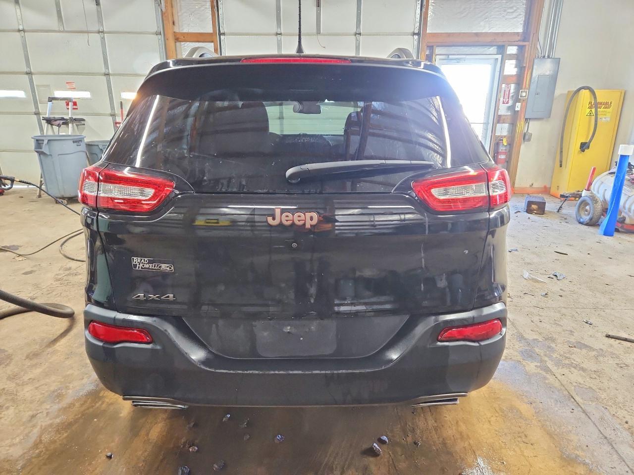 2017 Jeep Cherokee Latitude - Image 6