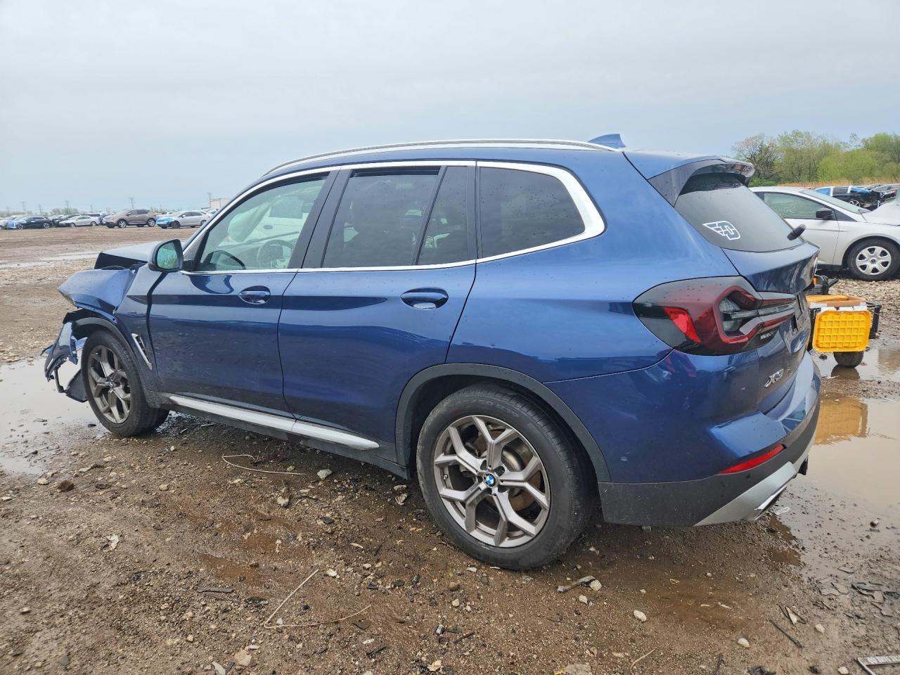 2022 BMW X3 - Image 2