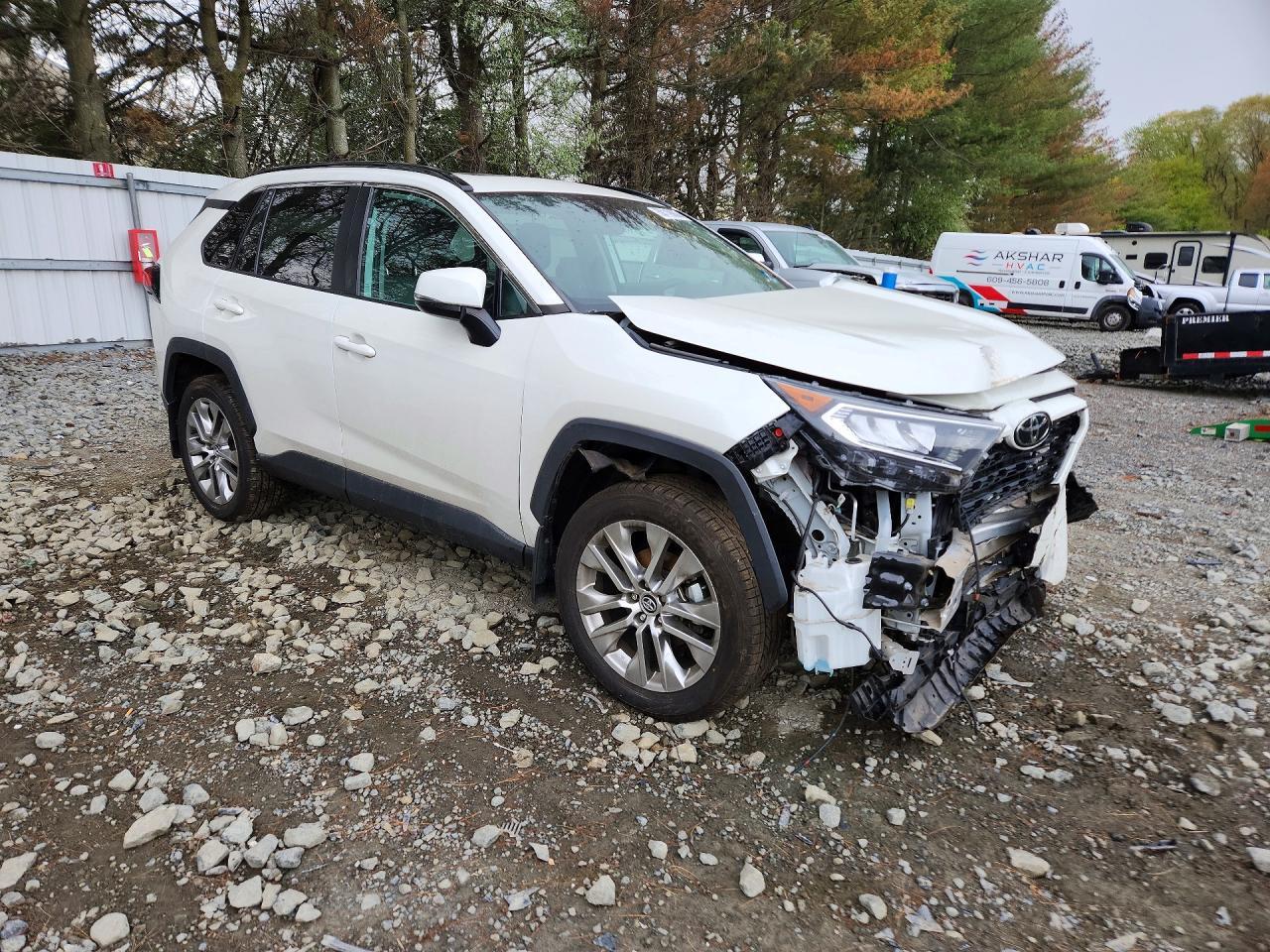 2021 Toyota Rav4 Xle Premium - Фото 4