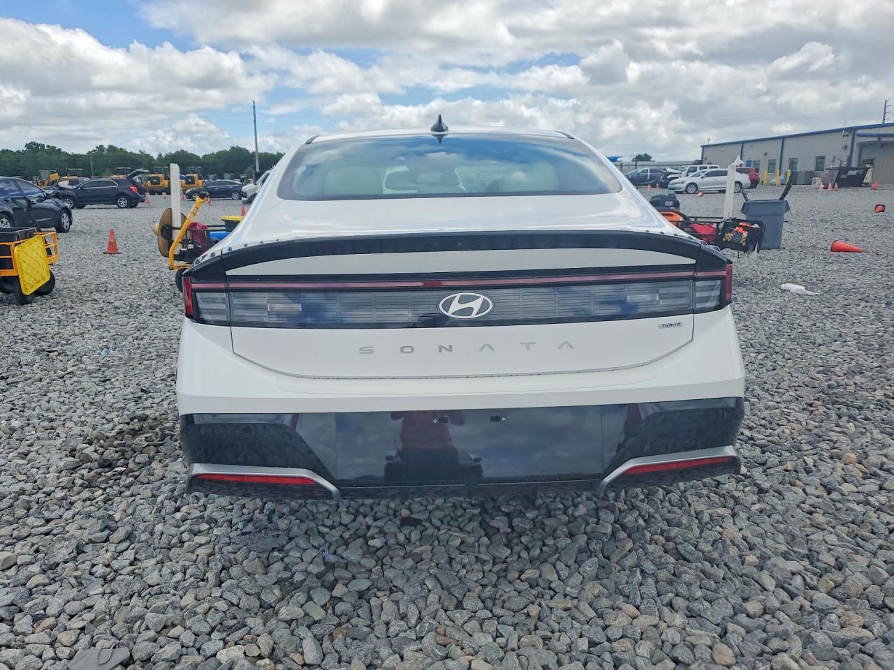 2025 Hyundai Sonata Hybrid Sel - Image 6