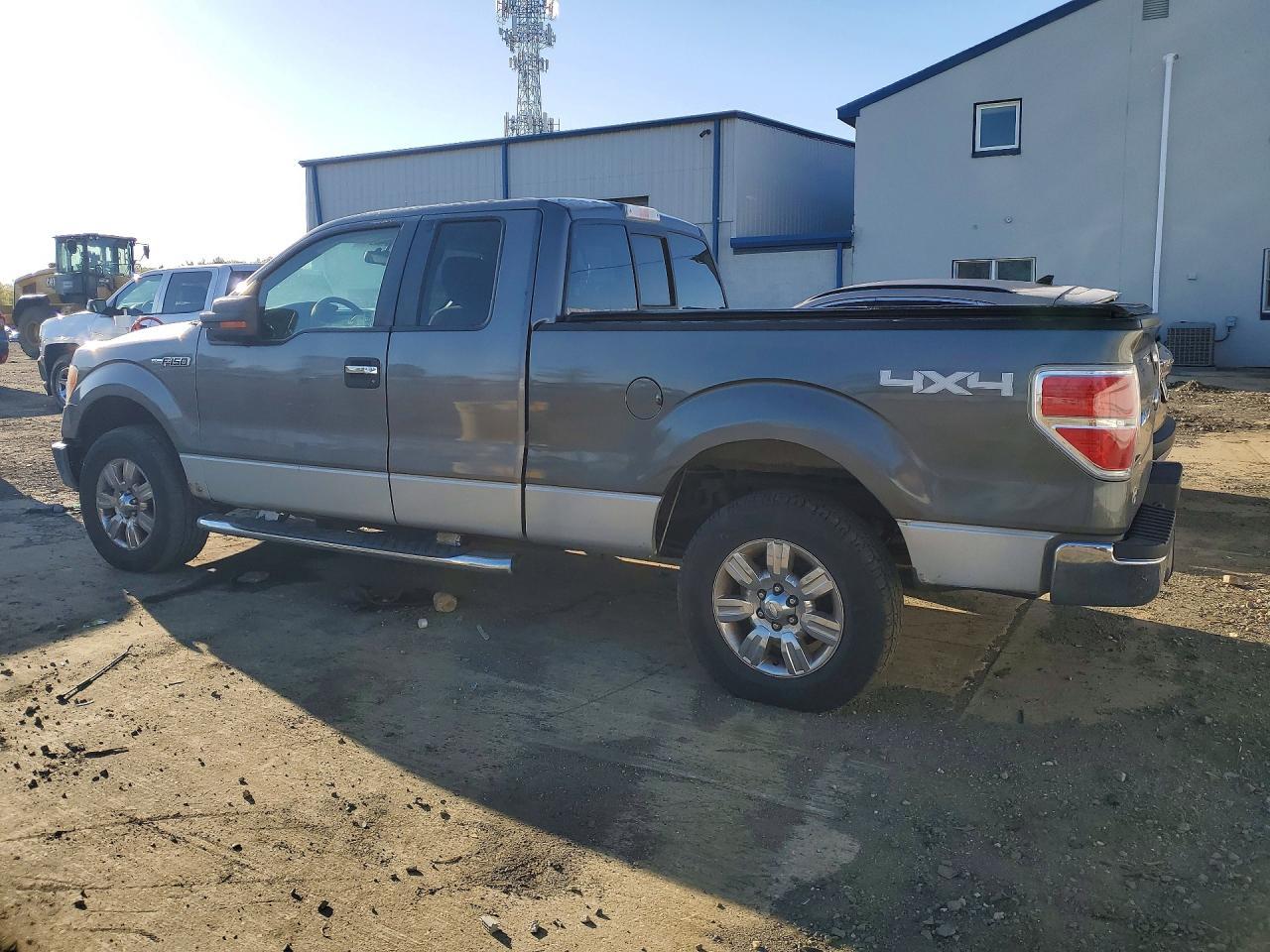 2009 Ford F150 Super Cab - Фото 2